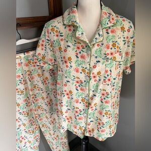 NWOT Floral Pajama Set - Cream and Multicolor sz S. Unknown brand.